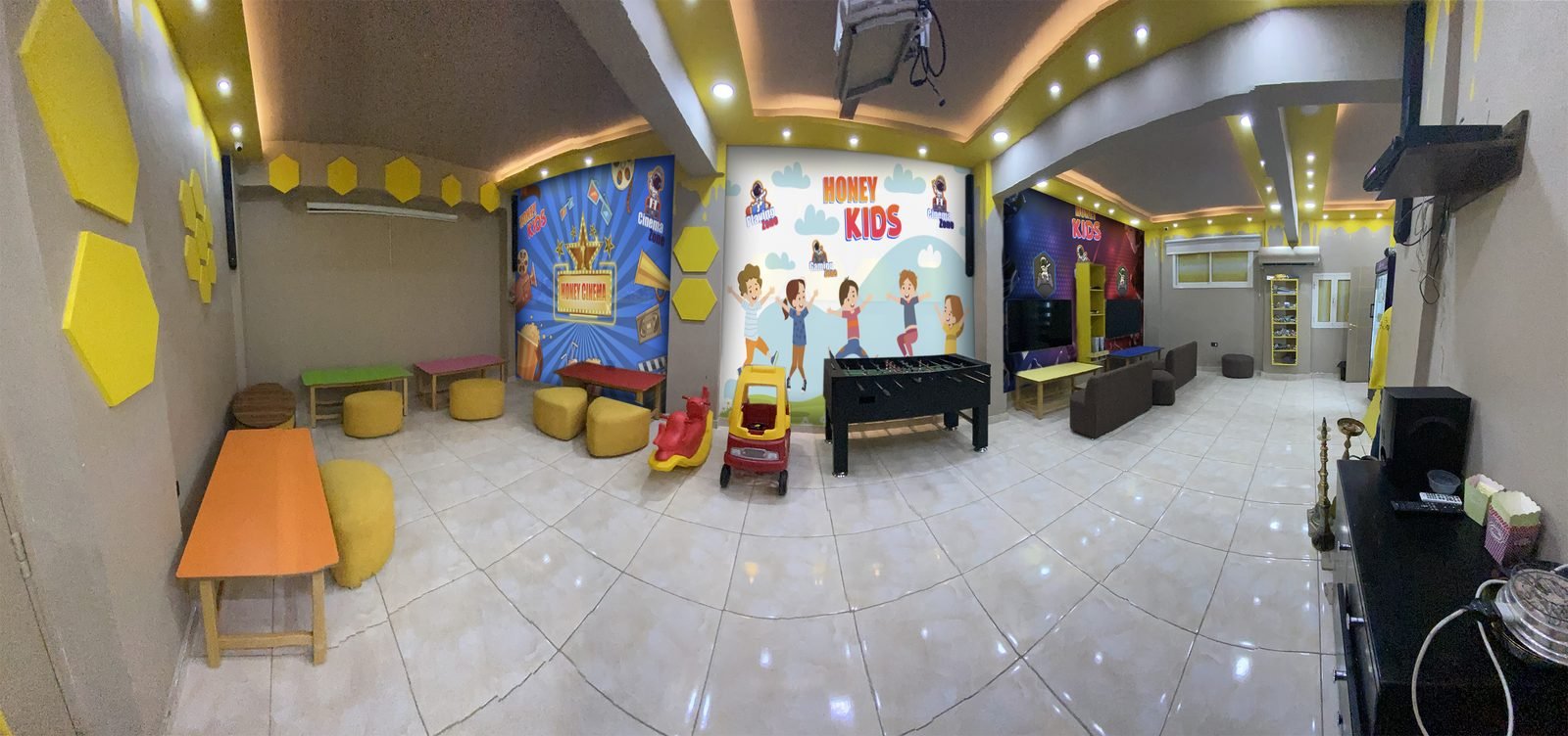 Honey Cafe: The kids’ area with the banners in place